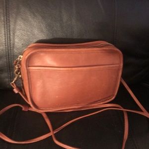 Coach vintage crossbody bag no H4D 9925